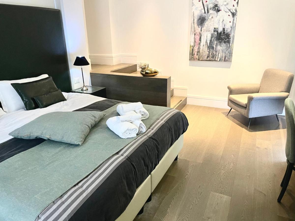 Xenia Luxury Rooms Reggio Calabria Exterior photo