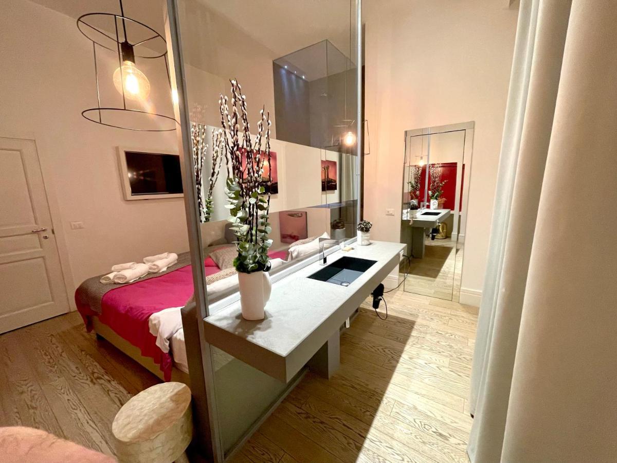 Xenia Luxury Rooms Reggio Calabria Exterior photo